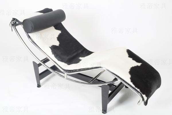 柯布西耶设计的躺椅(Chaise Longue chair LC4)