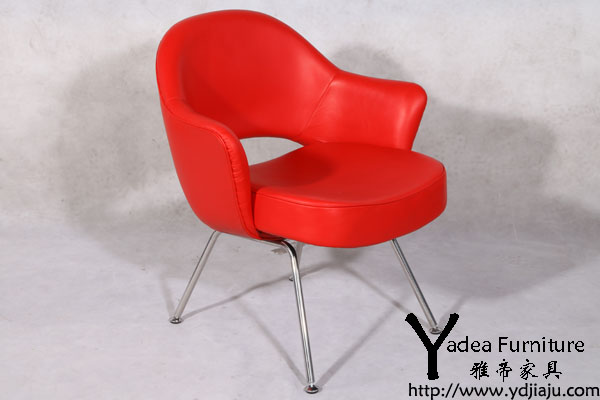 沙里宁扶手椅(Saarinen Executive Arm Chair)