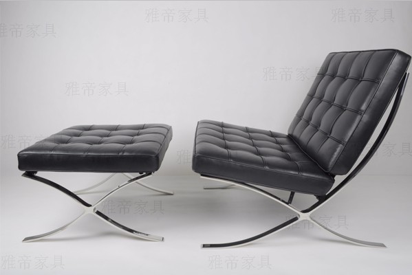 青皮巴塞罗那椅（barcelona chair in aniline leathe)